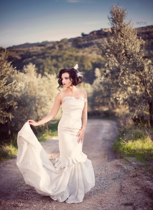 tuscany shoot wedding dress Wedding 101 is proud to announce that Olia will